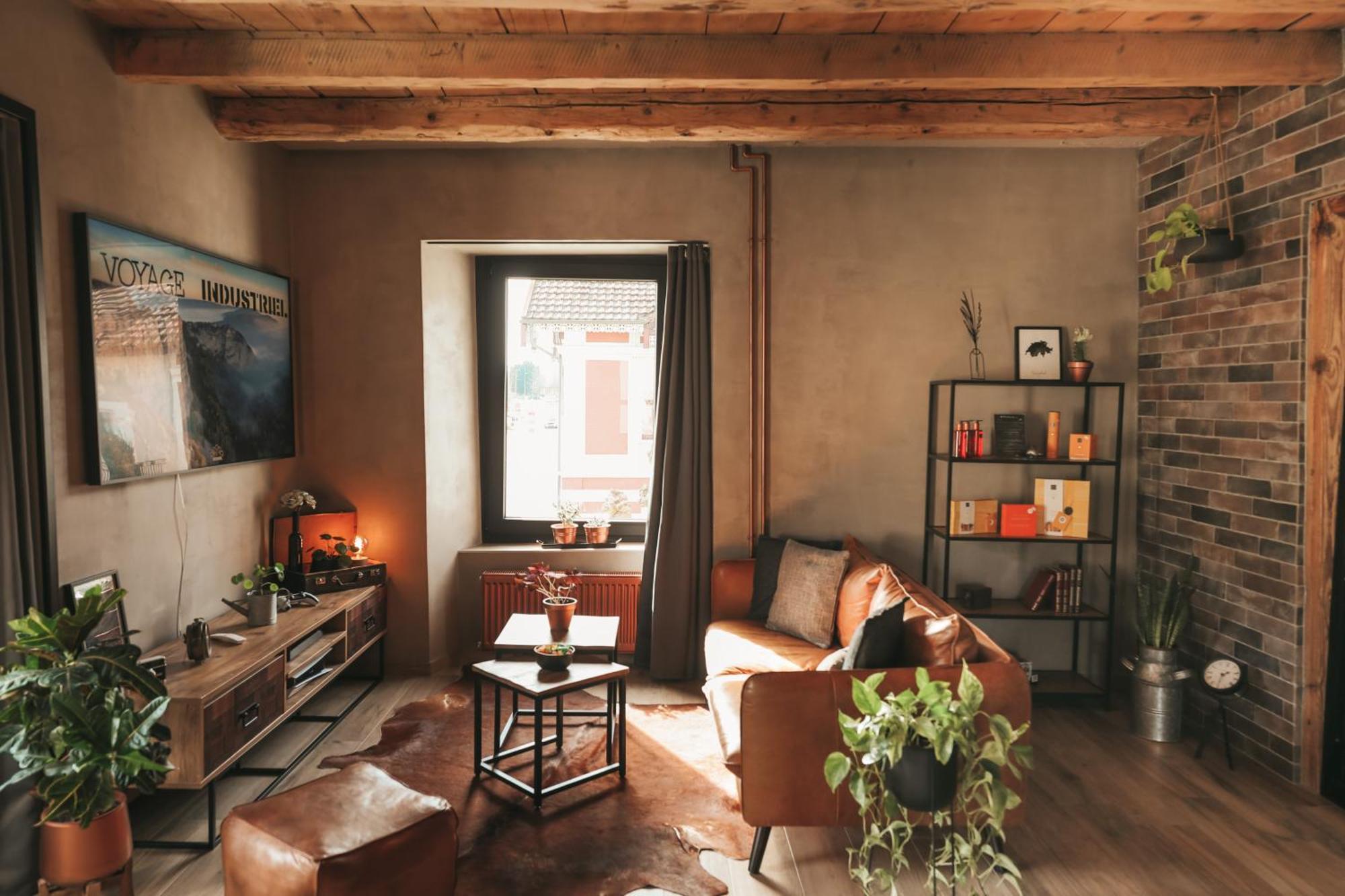 Appartement Thematique: Voyage Industriel Travers Exteriör bild